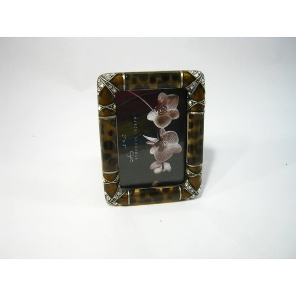 Exotic Marcel Schurman Rhinestone Accent Photo Frame Picture Holder 2x3 Photo. - Picture 2 of 7